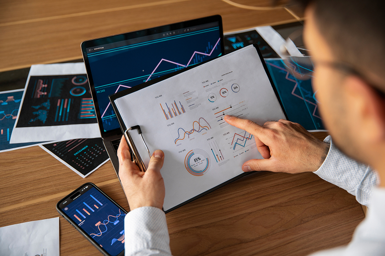 Data analysis and business charts